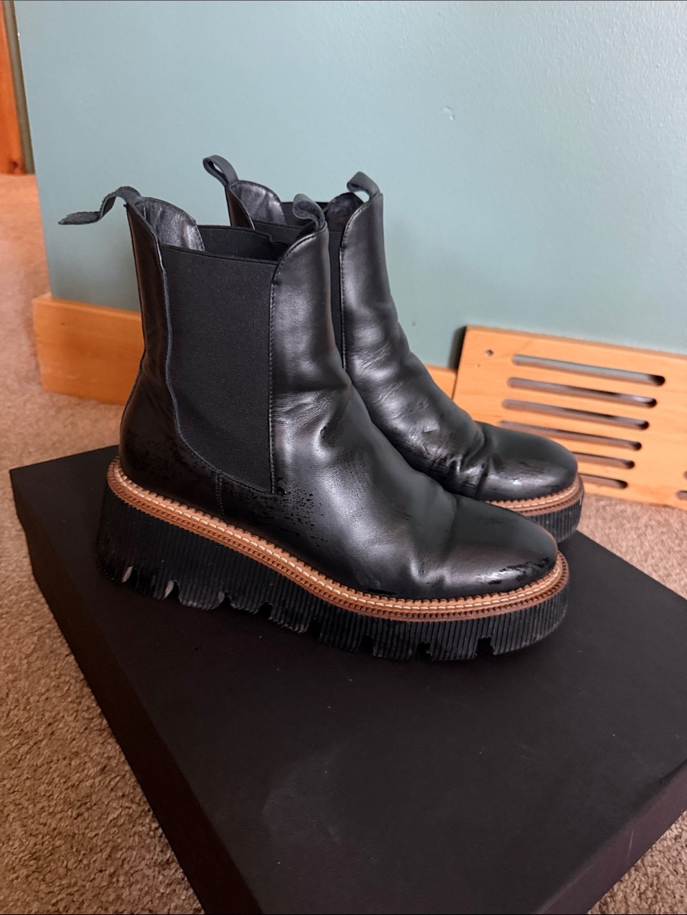 Freda Salvador boots